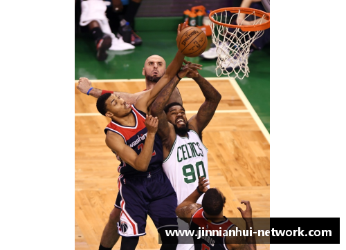 NBA季后赛最新动态：关键战役胜负已定，球星崭露头角